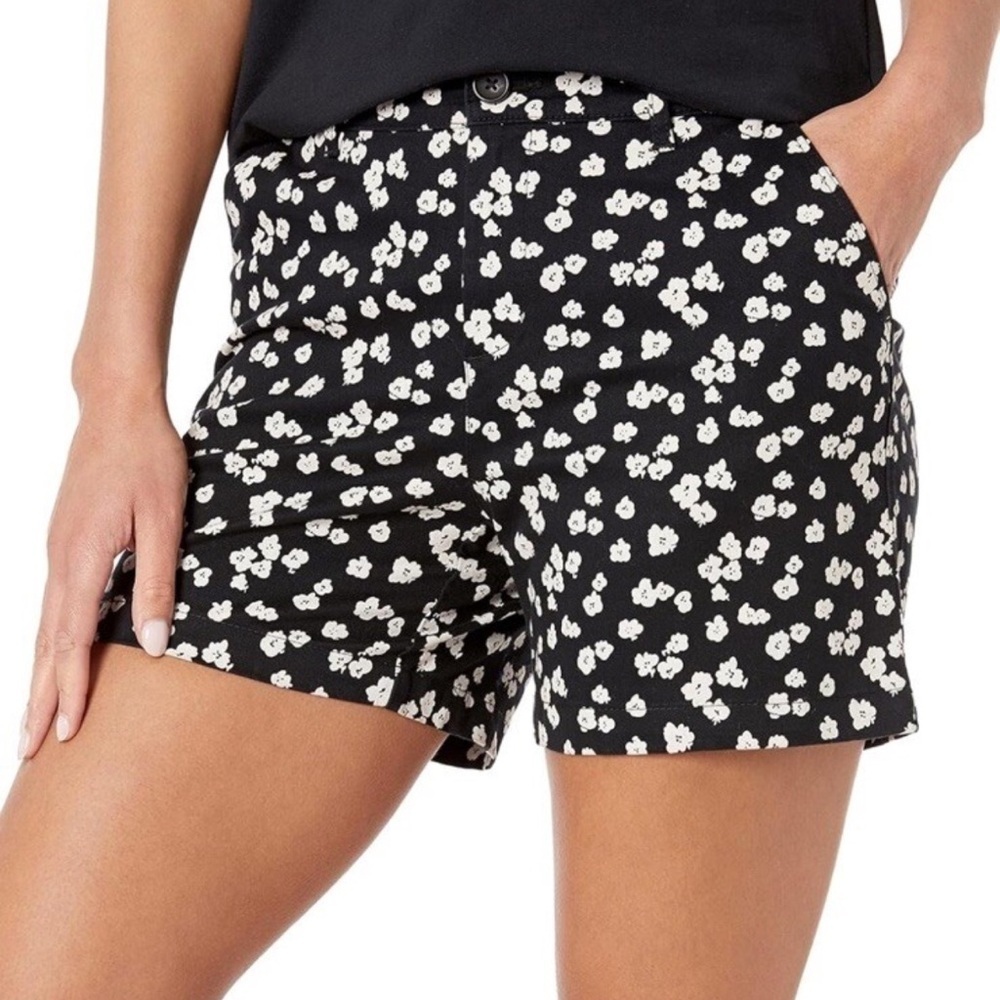 Amazon Essentials | floral woman shorts | black & white | NWT | size 12